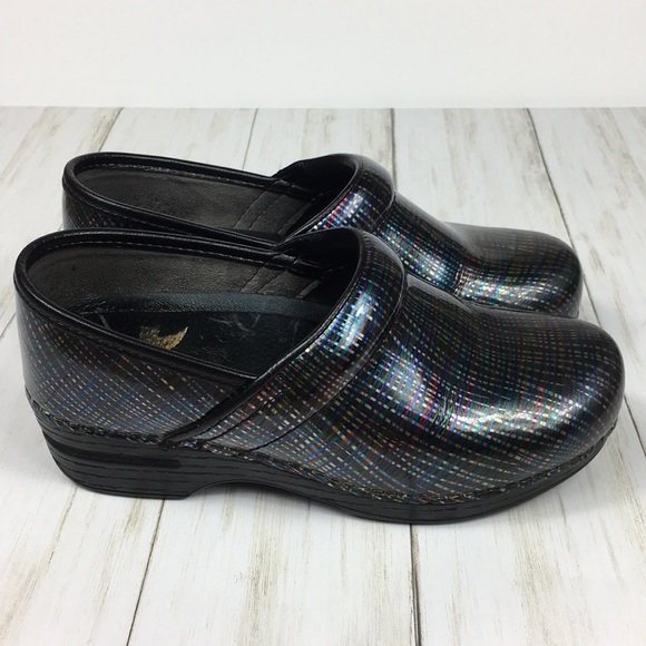 Dansko XP Black Patterned Clogs Size 36 / 5.5 or 6 - Picture 2 of 8